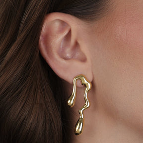 Brinco Dourado Orgânico de Gota Flore
