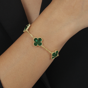 Pulseira Dourada Trevos Zircônia Verde Flore