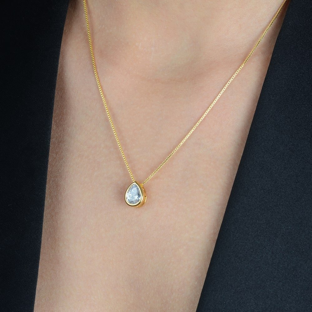 Colar Dourado de Gota em  Flore