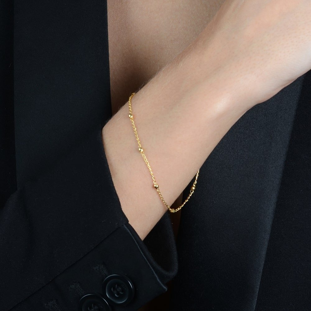 Pulseira Dourada de Bolinhas Delicada Flore